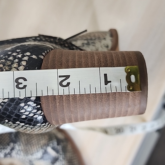 The Rosie Ankle Boot in Snake Embossed Leather Size 9 - Picture 11 of 11